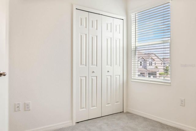 5806 SPOTTED HARRIER WAY, Lithia, FL 33547