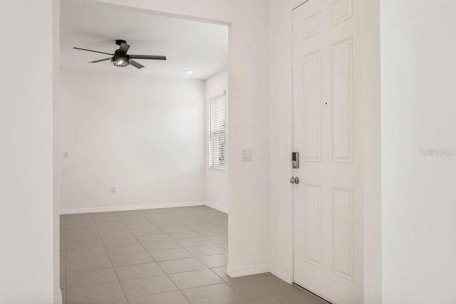 5806 SPOTTED HARRIER WAY, Lithia, FL 33547