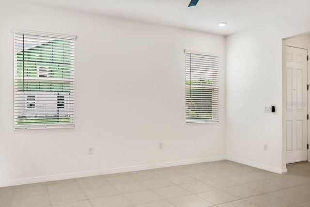 5806 SPOTTED HARRIER WAY, Lithia, FL 33547