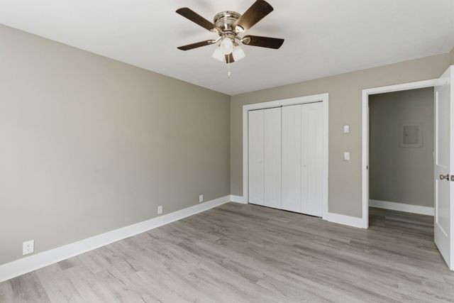 550 Harding Pl Apt F121, Nashville, TN 37211