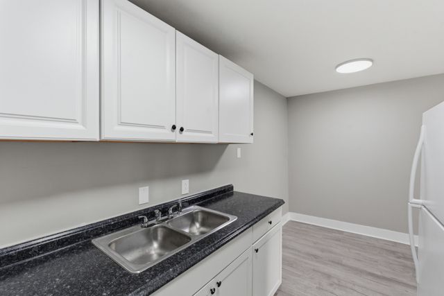 550 Harding Pl Apt F121, Nashville, TN 37211