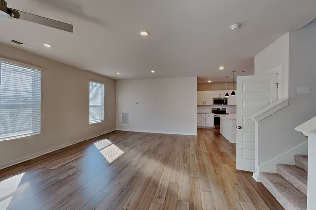372 Park Glen Dr, Mount Juliet, TN 37122
