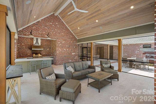 122 Quail Ridge Drive, Mooresville, NC 28117