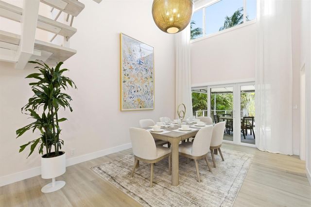 325 Poinciana Drive, Fort Lauderdale, FL 33301