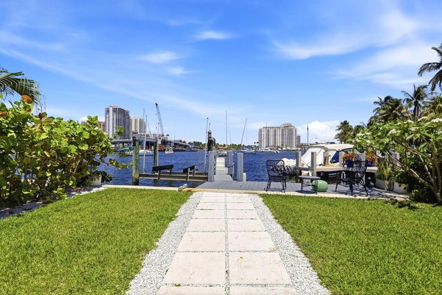 325 Poinciana Drive, Fort Lauderdale, FL 33301