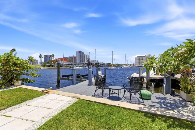 325 Poinciana Drive, Fort Lauderdale, FL 33301