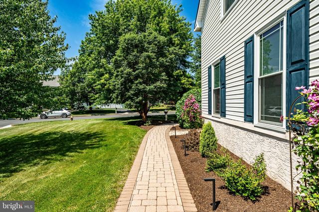 46 BASSWOOD CT, Collegeville, PA 19426