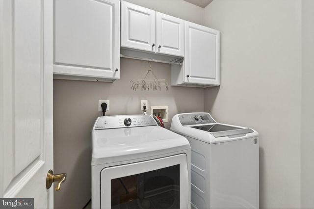 46 BASSWOOD CT, Collegeville, PA 19426