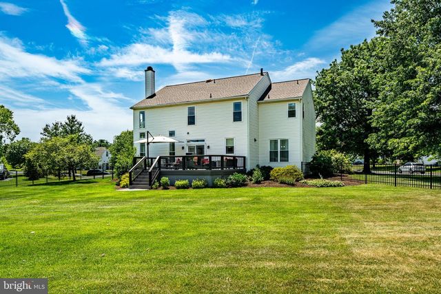 46 BASSWOOD CT, Collegeville, PA 19426