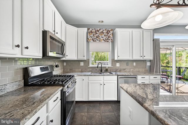 46 BASSWOOD CT, Collegeville, PA 19426