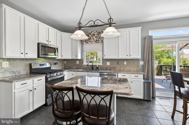 46 BASSWOOD CT, Collegeville, PA 19426