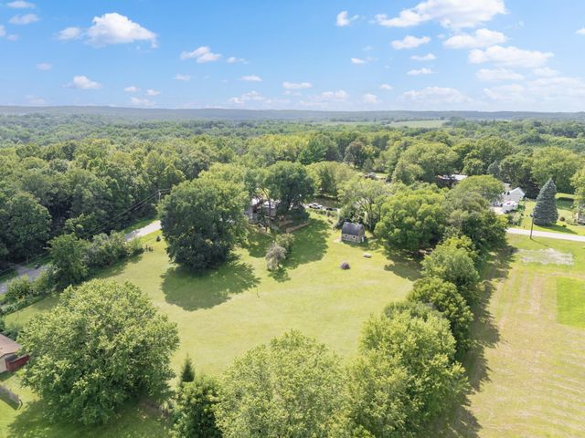 10 9th Avenue NW, Oronoco, MN 55960
