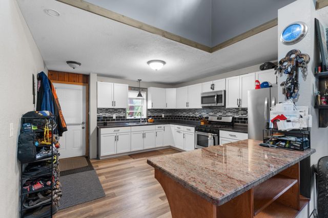 10 9th Avenue NW, Oronoco, MN 55960
