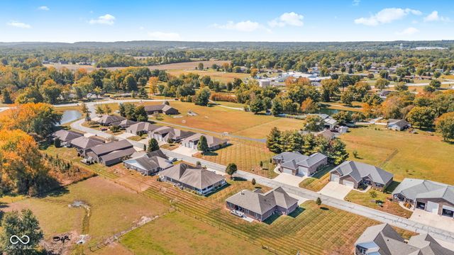 11865 Civic Circle, Mooresville, IN 46158