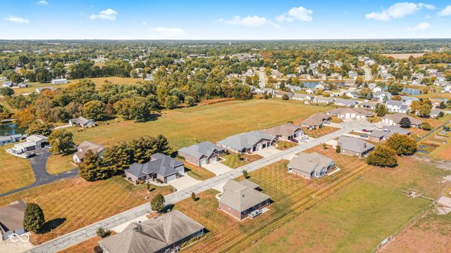 11865 Civic Circle, Mooresville, IN 46158