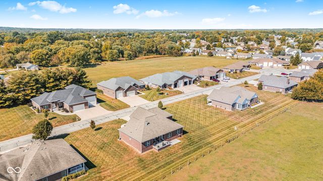 11865 Civic Circle, Mooresville, IN 46158