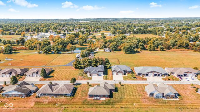 11865 Civic Circle, Mooresville, IN 46158