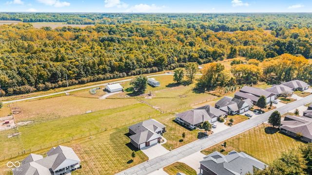 11865 Civic Circle, Mooresville, IN 46158