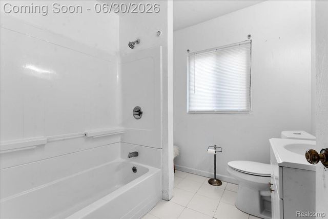 7400 Dolphin, Detroit, MI 48239