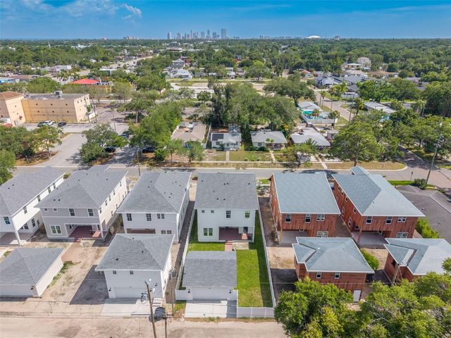 465 47TH AVENUE N, St Petersburg, FL 33703