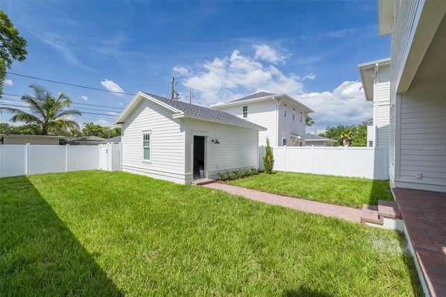 465 47TH AVENUE N, St Petersburg, FL 33703