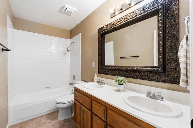 5359 Donlyn Pl, Antelope, CA 95843