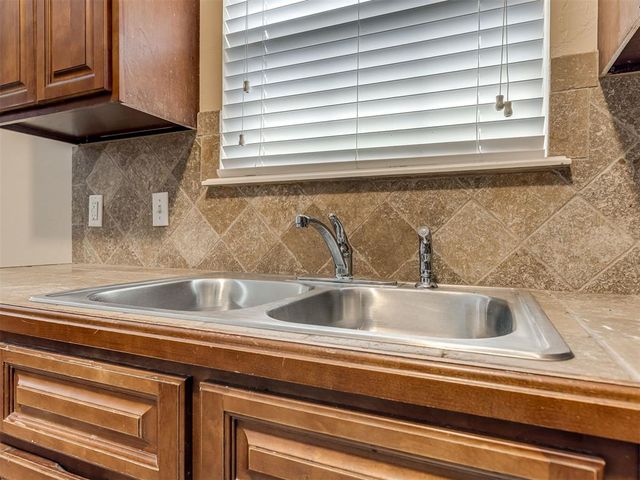 12124 NW 133rd Terrace, Piedmont, OK 73078