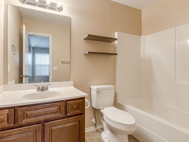 12124 NW 133rd Terrace, Piedmont, OK 73078