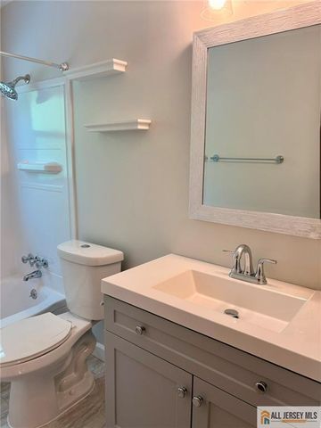 35 Wellington Road, East Brunswick, NJ 08816