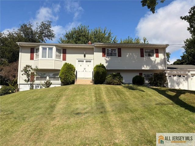 35 Wellington Road, East Brunswick, NJ 08816