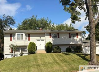 35 Wellington Road, East Brunswick, NJ 08816