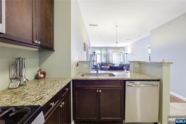4422 Riverview Avenue 422, Englewood, NJ 07631