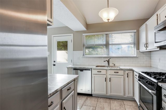 16712 VILLAGE OAK LOOP, Austin, TX 78717