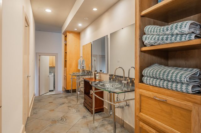 3911 Gilbert Avenue G, Dallas, TX 75219