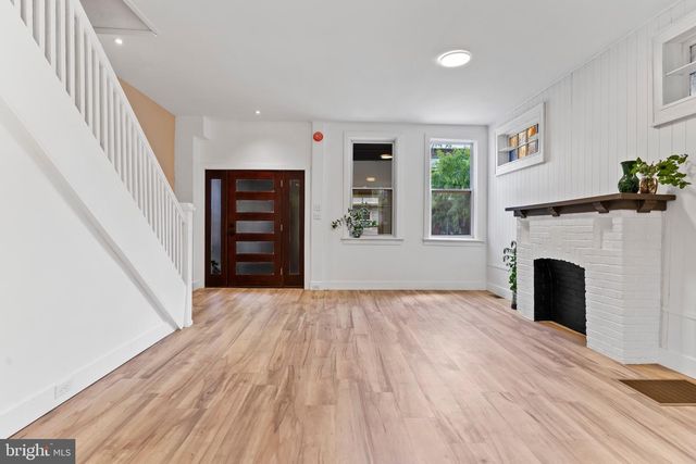 2316 PENN ST, Harrisburg, PA 17110