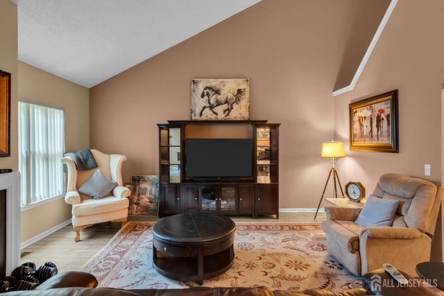 492 Bayberry Court, Englishtown, NJ 07726