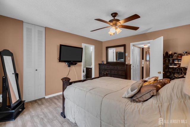 492 Bayberry Court, Englishtown, NJ 07726
