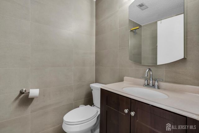 492 Bayberry Court, Englishtown, NJ 07726