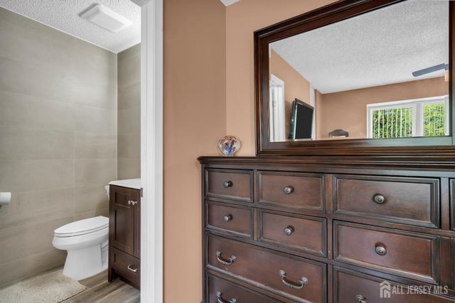 492 Bayberry Court, Englishtown, NJ 07726