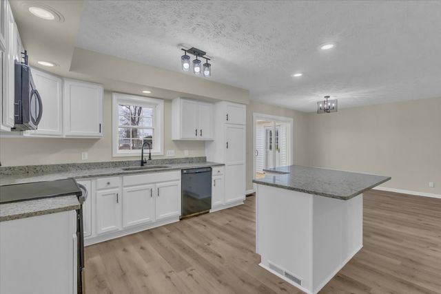 787 Pepper Hill Rd, Bell Buckle, TN 37020