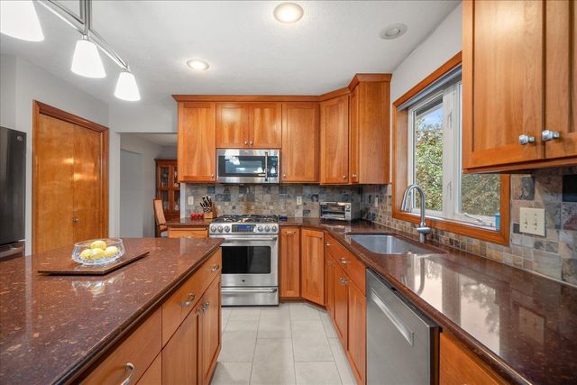 3817 S Custer St, Spokane, WA 99223