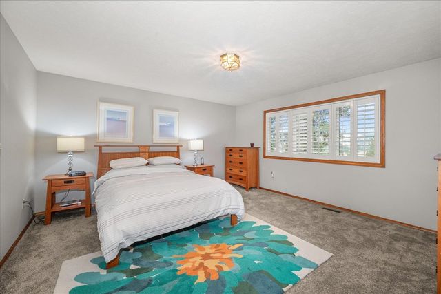 3817 S Custer St, Spokane, WA 99223