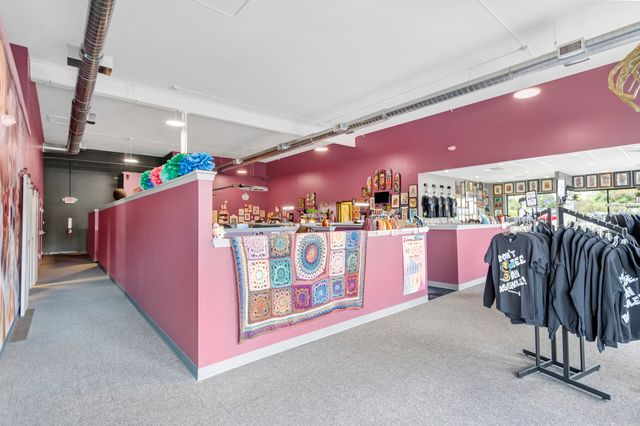 1540 Carlemont Drive F, Crystal Lake, IL 60014