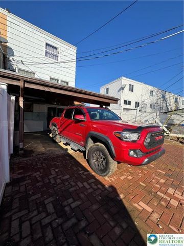 720 Mohawk Street, Allentown City, PA 18103