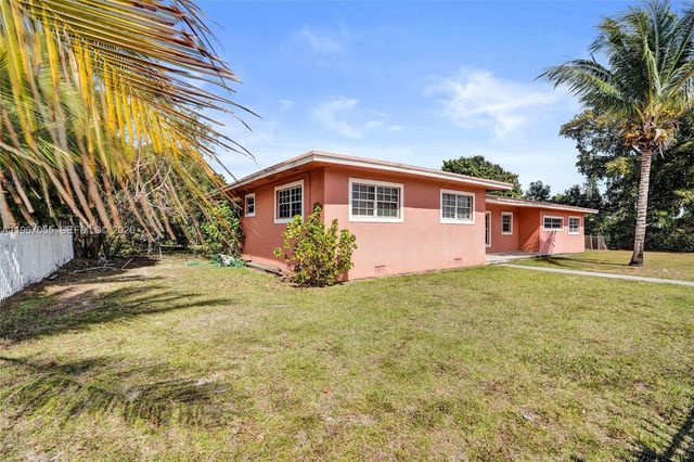 1775 NE 147th St, Miami, FL 33181