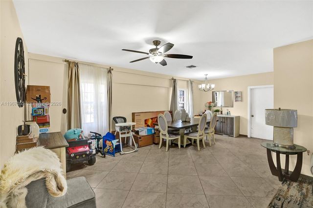 1775 NE 147th St, Miami, FL 33181