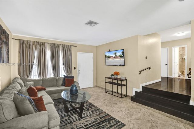 1775 NE 147th St, Miami, FL 33181