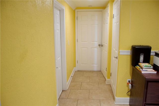 15404 E 35th Street, Independence, MO 64055