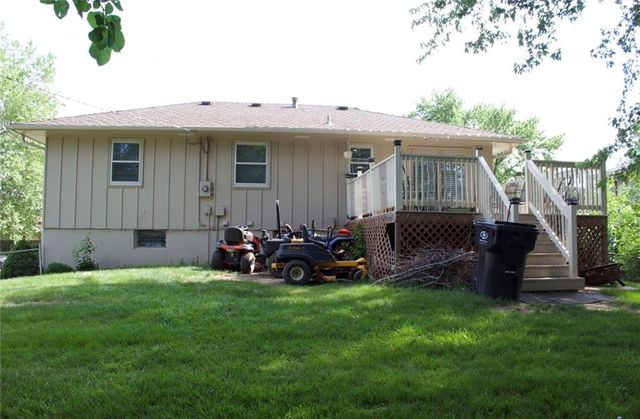 15404 E 35th Street, Independence, MO 64055
