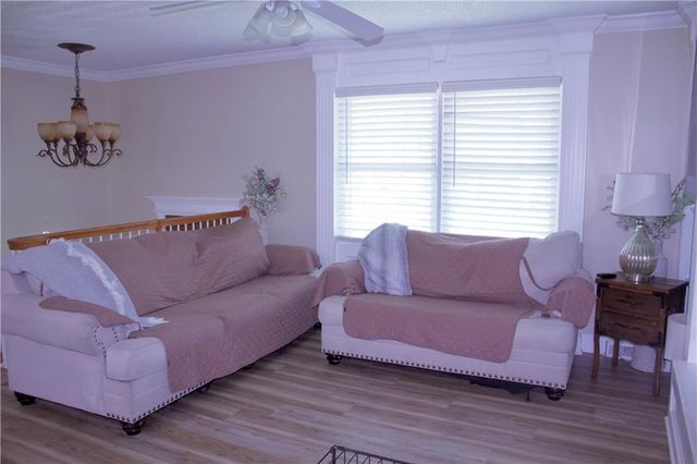 15404 E 35th Street, Independence, MO 64055